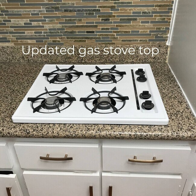 Building Photo - 1199 E 53rd St