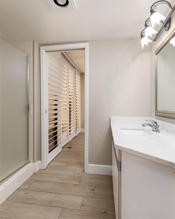 Building Photo - 2775 Kipps Colony Dr S