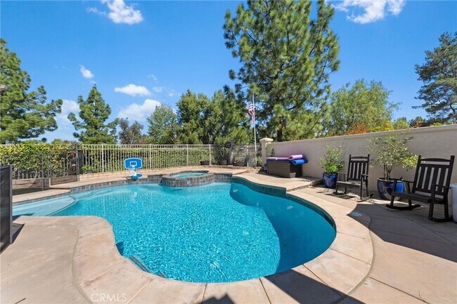 Building Photo - 43540 Corte Benisa