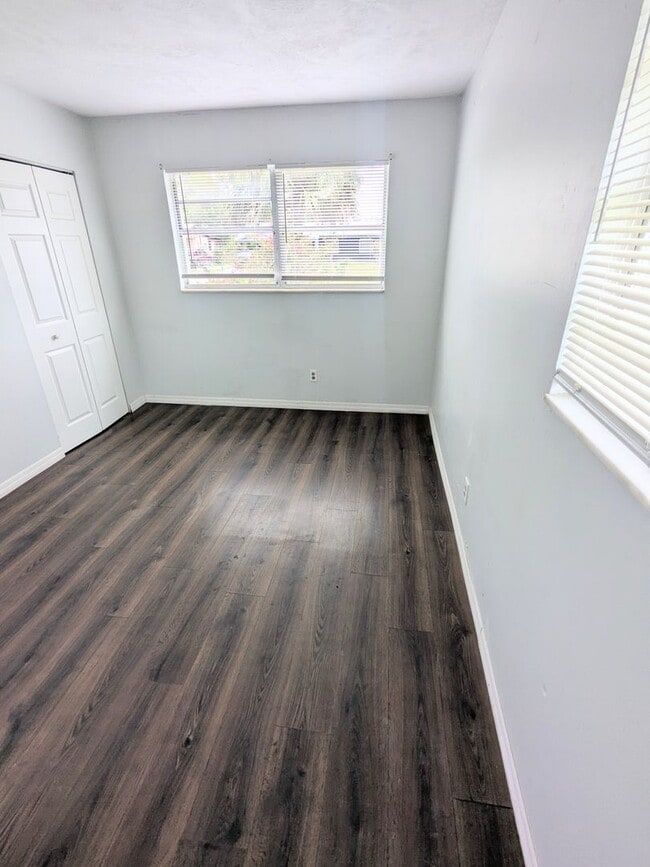 Building Photo - 3Bedroom+BONUS, 2 bath Daytona Beach