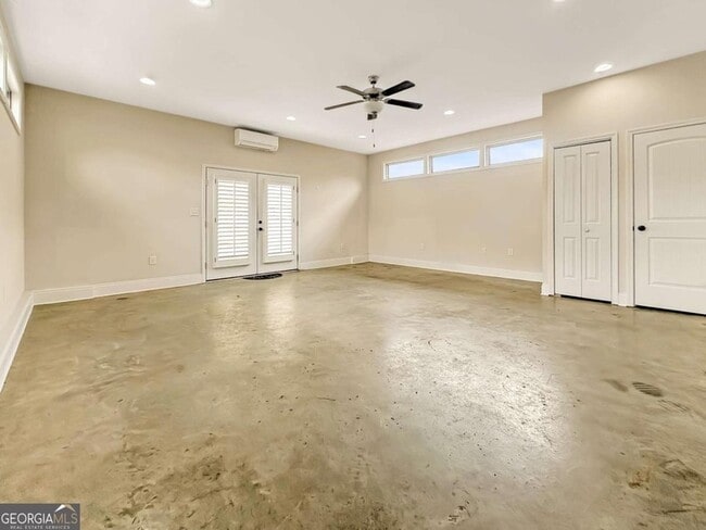 Building Photo - 263 Forrest Dr