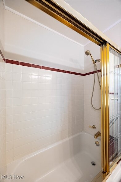 Building Photo - 23211 Fernwood Dr