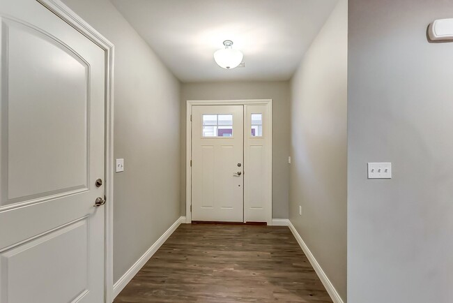 Building Photo - Victory Place Villas - 2 Bedroom, 2 Bathroom