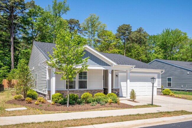 Building Photo - 3 Bedroom Single-Family Home with 2-Car Garage in Glen Allen (23060) – $2,650/mo