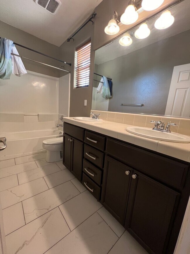 Building Photo - Memory updated Here’s a customized marketing description for your rental property:  Spacious Home...