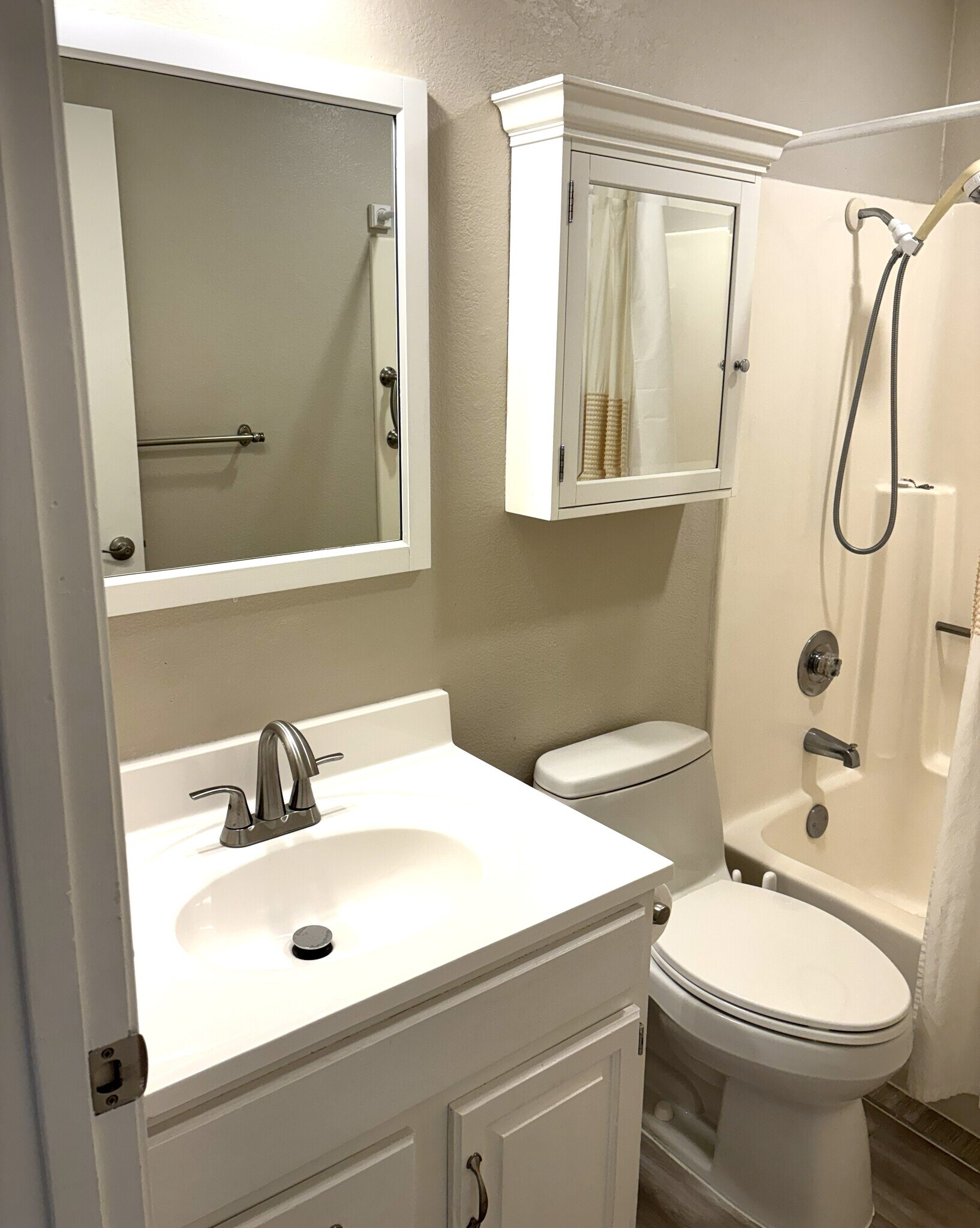 Bathroom off Hallway - 1340 Hospital Rd