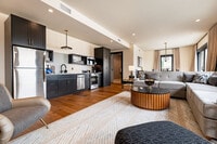 Building Photo - 1011 Canal St