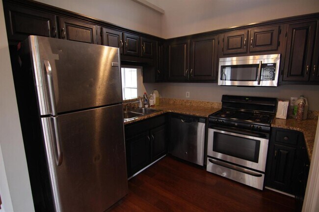 Building Photo - 1437 Bell Trace Dr