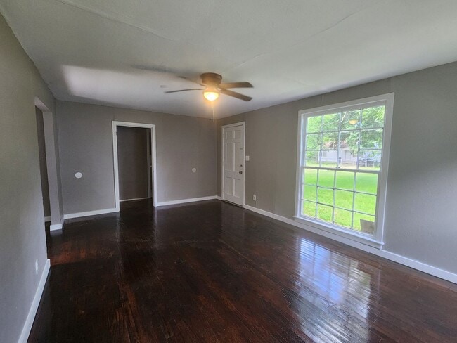 Primary Photo - 4031 Ridgemoor Ave