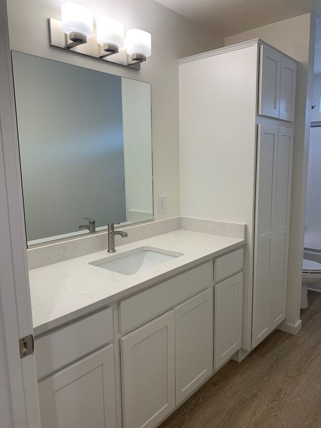 Building Photo - 2494 S Clovis Place-