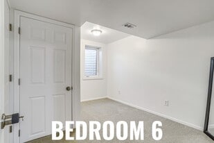 Building Photo - 2860 S Golden Way