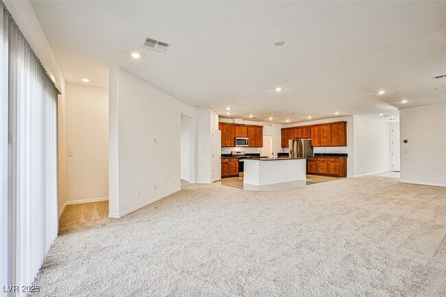 Building Photo - 7412 Legacy Pt St