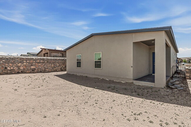 Building Photo - 125 Via Rojas Dr