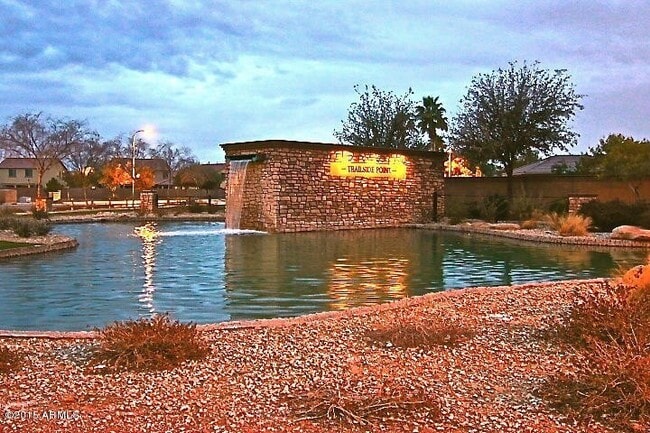 Building Photo - Gorgeous 4 Bed Laveen home in reputed Trailside Point community ++ WALK TO SCHOOL !!