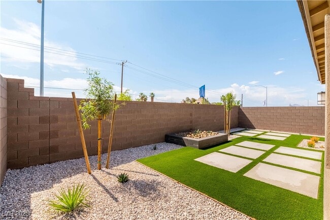 Building Photo - 291 Fletcher Fls St