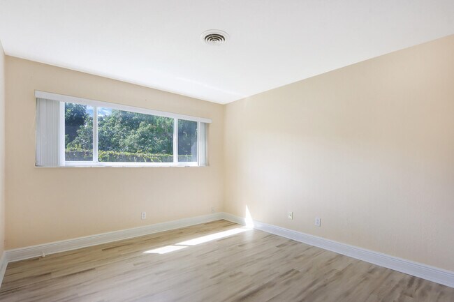 Building Photo - 11074 Monet Woods Rd