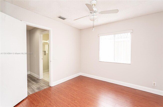 Building Photo - 1592 Salerno Cir