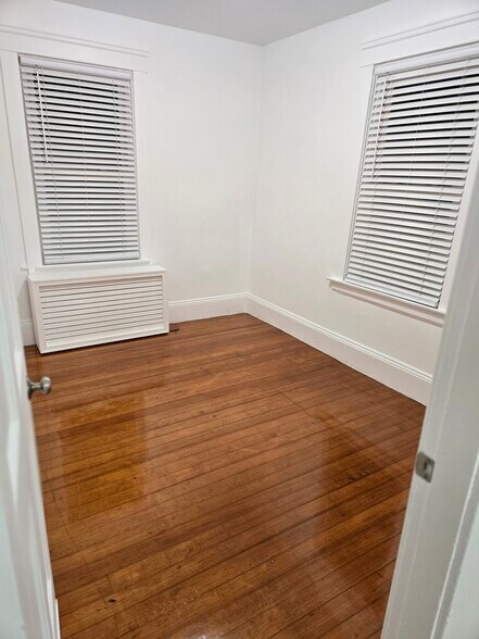 Building Photo - 31 Ceres St