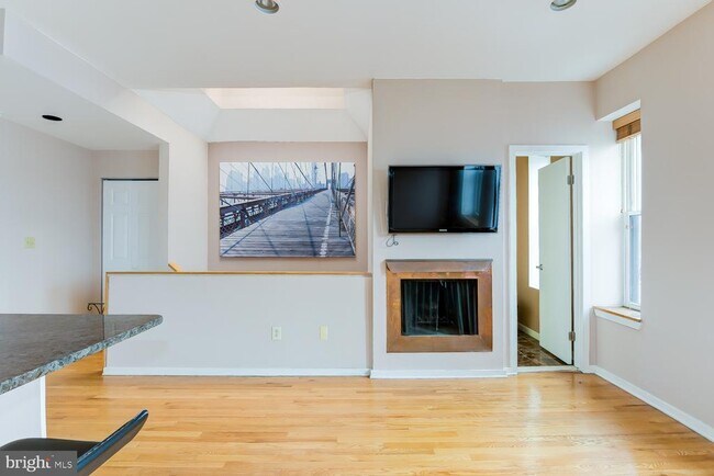 Building Photo - 2300 18th St NW