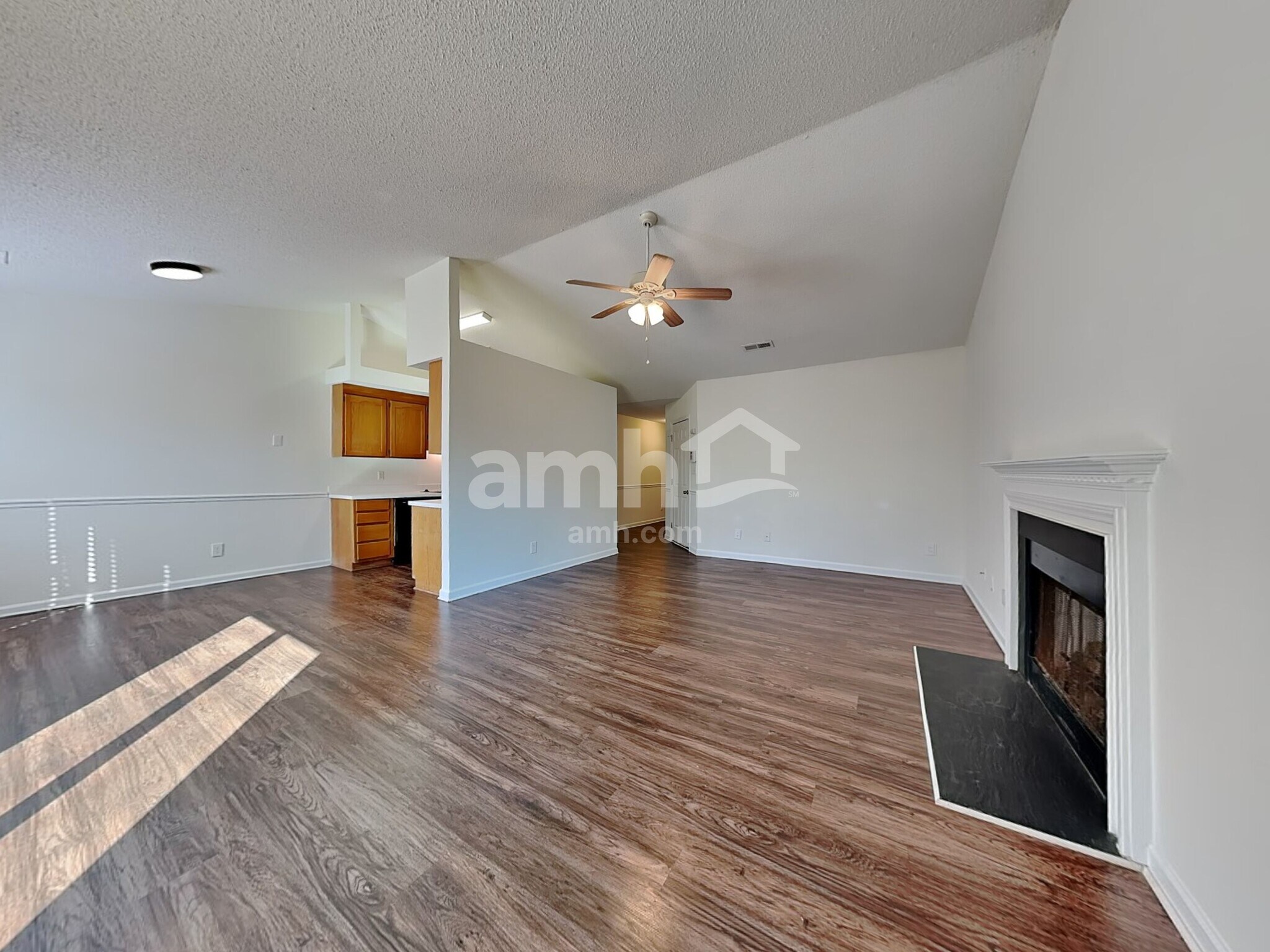 Building Photo - 1738 Ammons Dr