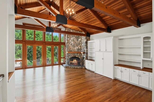 Building Photo - 169 Sausal Dr