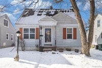 Building Photo - 2045 Central St