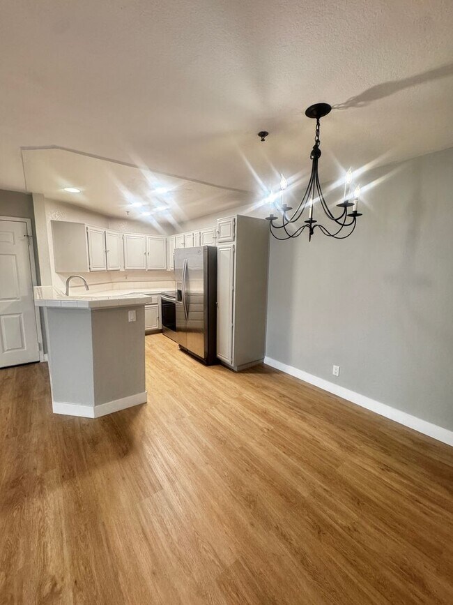 Building Photo - 5837 Oak Bend Ln