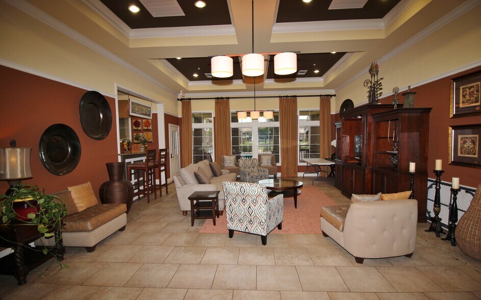 Churchill At Longview 1501 E Whaley Longview TX 75601 Apartment Finder