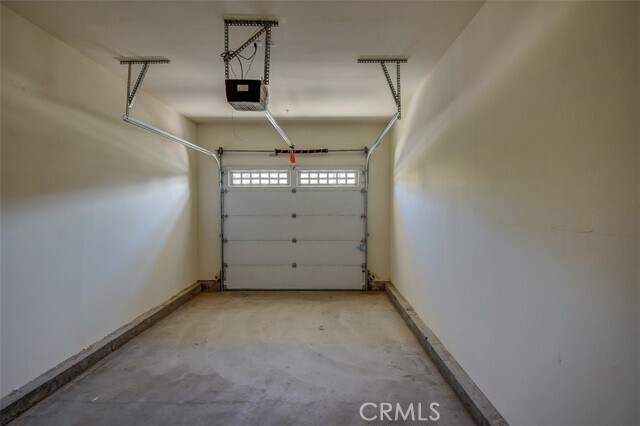 Building Photo - 5 Woodspring Cove