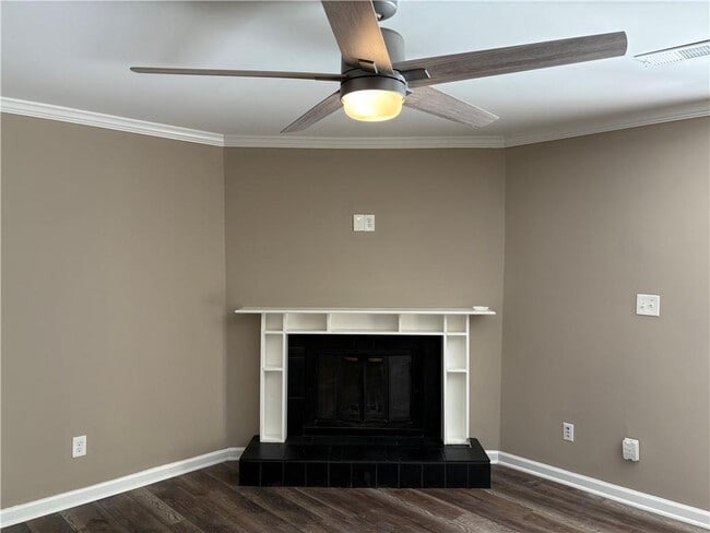 Building Photo - 2187 Palmyra Dr