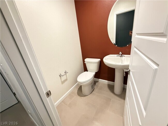 Building Photo - 541 Bellum Dr