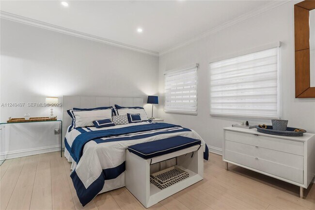 Building Photo - 41217 Fisher Island Dr