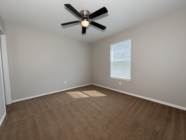 Building Photo - 1404 Park Pl