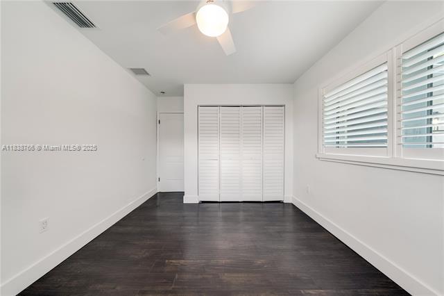 Building Photo - 6700 SW 49th Ter