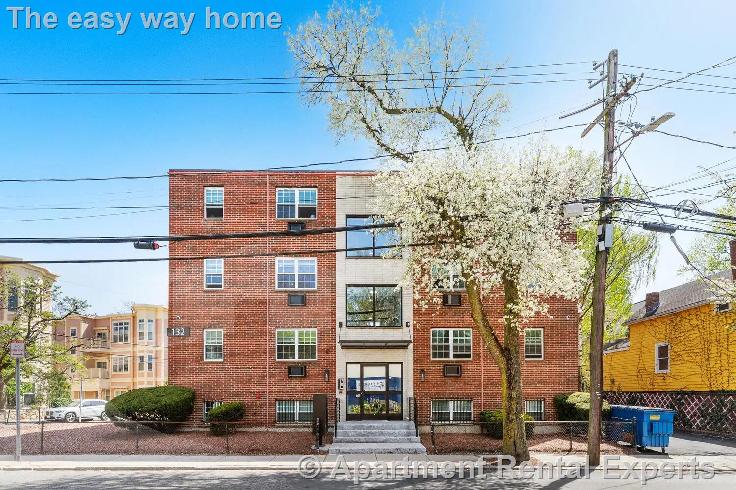 Building Photo - 132 Sherman St