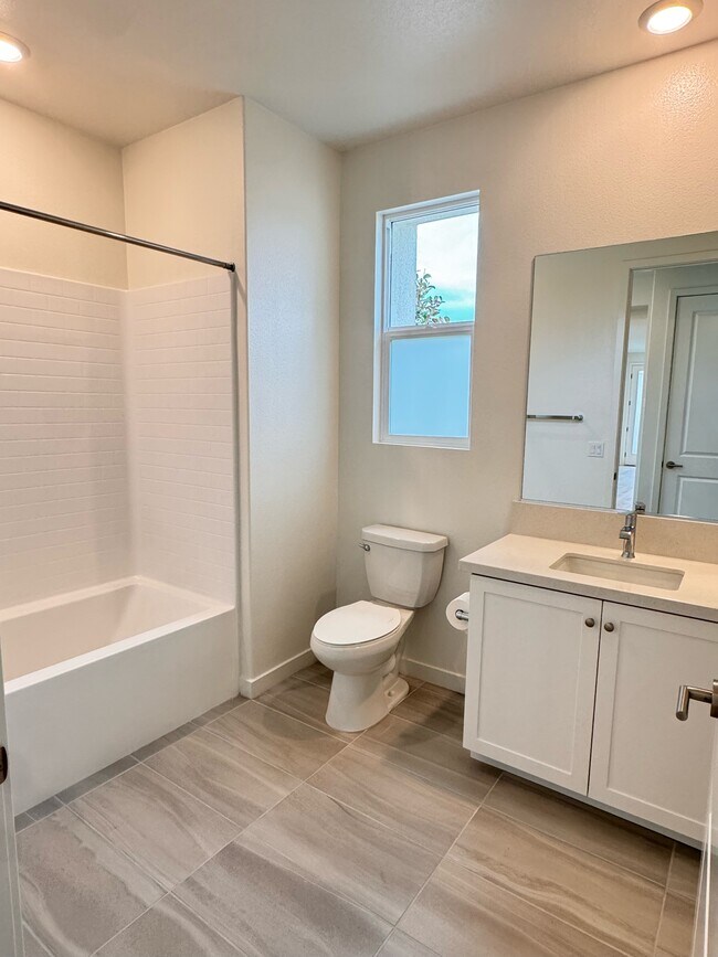 Building Photo - 303 Capistrano Dr