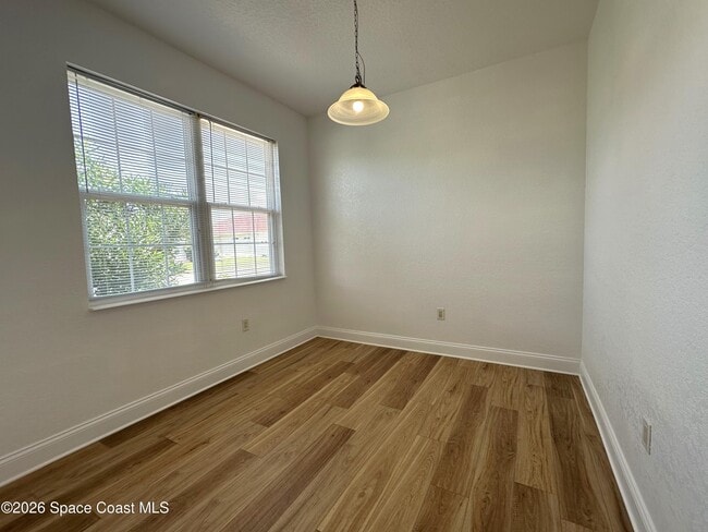 Building Photo - 616 Manatee Bay Dr