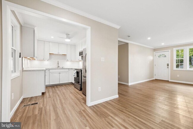 Building Photo - 17360 Tripoli Blvd