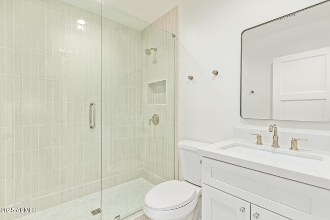 Building Photo - 9042 N 3rd Ave