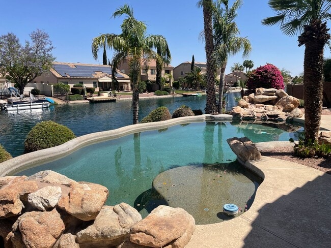 Building Photo - 3-6 Month Rental, Amazing Water Front Property With Private Pool!