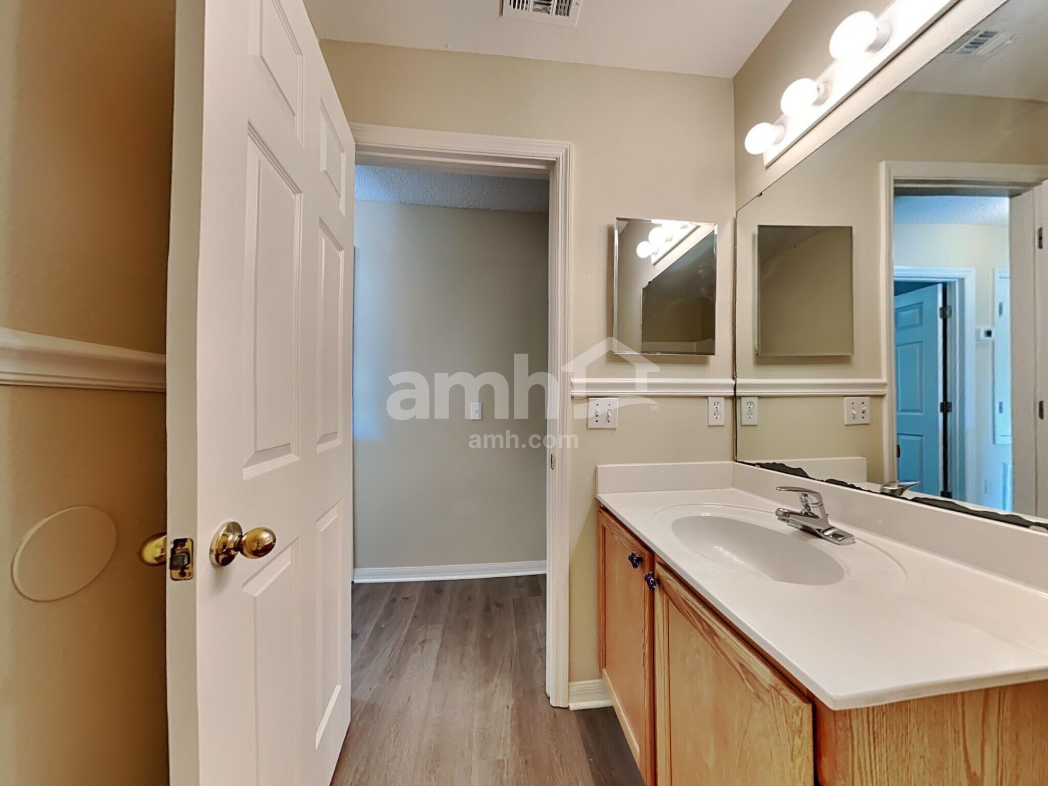 Building Photo - 1848 Saga Ct