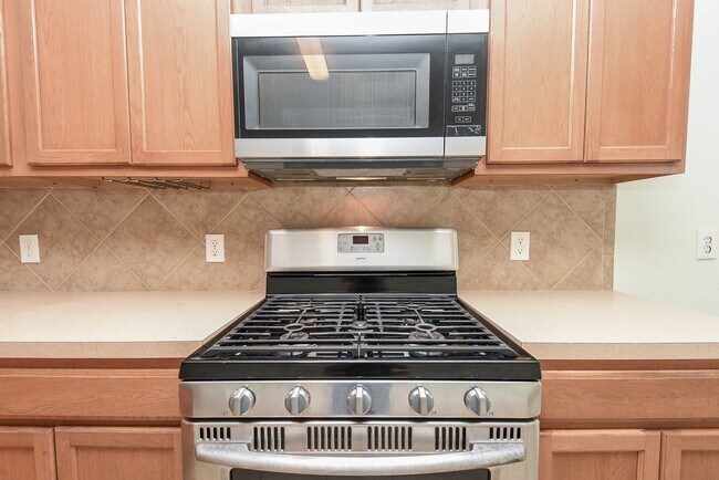 Building Photo - 29323 Hickory Terrace Dr