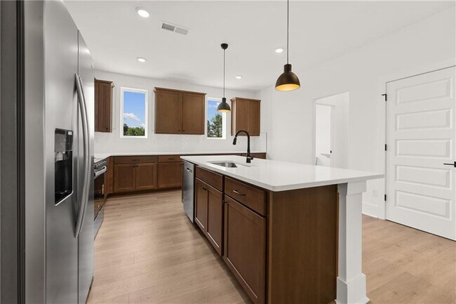 Building Photo - 3575 Overlook Rd NW