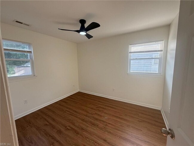 Building Photo - 739 Waukesha Ave