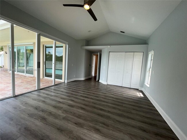 Building Photo - 1127 Laguna Springs Dr