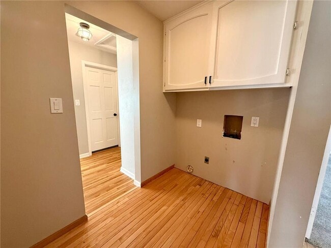 Building Photo - 225 Sunrise Blvd