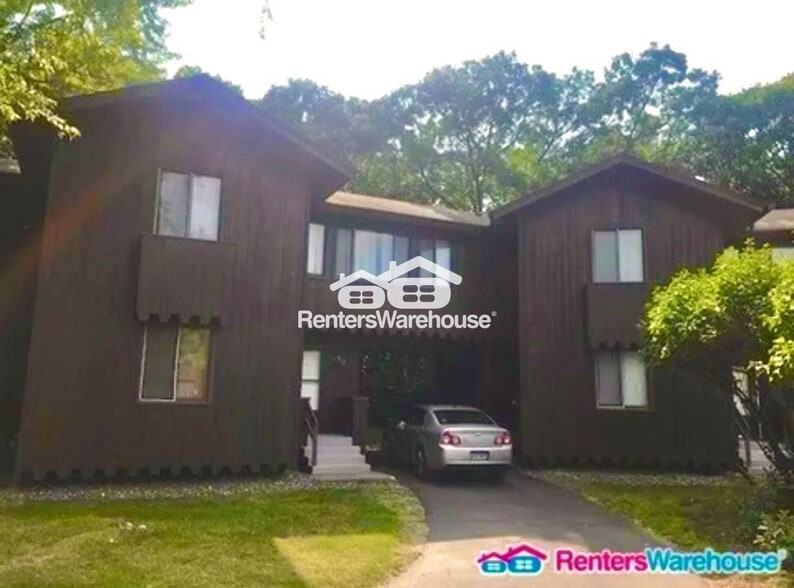 Primary Photo - 1514 N Timber Rdg