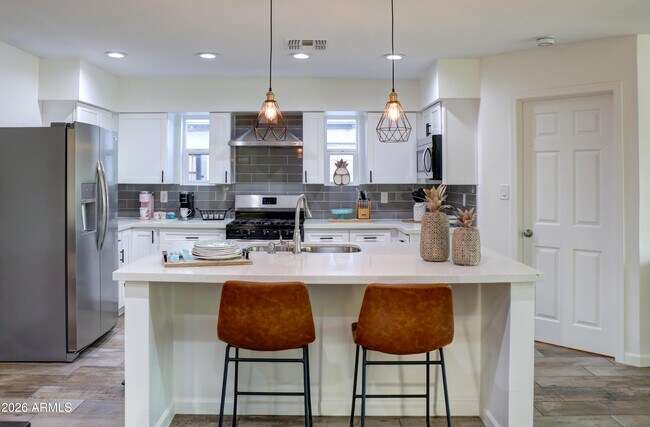 Building Photo - 7225 E Villa Way