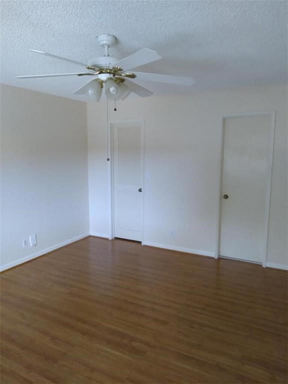 Building Photo - 115 Gardens Dr