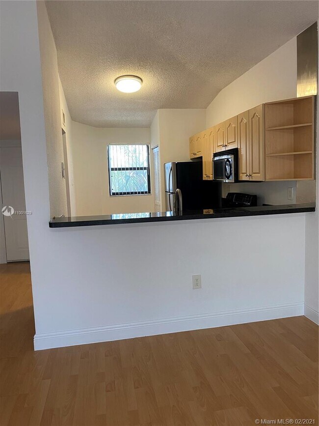 Building Photo - 9979 Nob Hill Ln